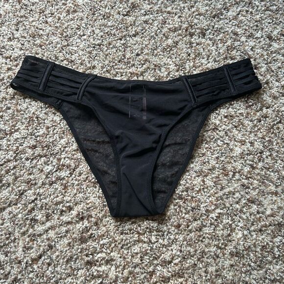 NWT Victoria's Secret Mesh Cheekin Panties - Picture 1 of 7
